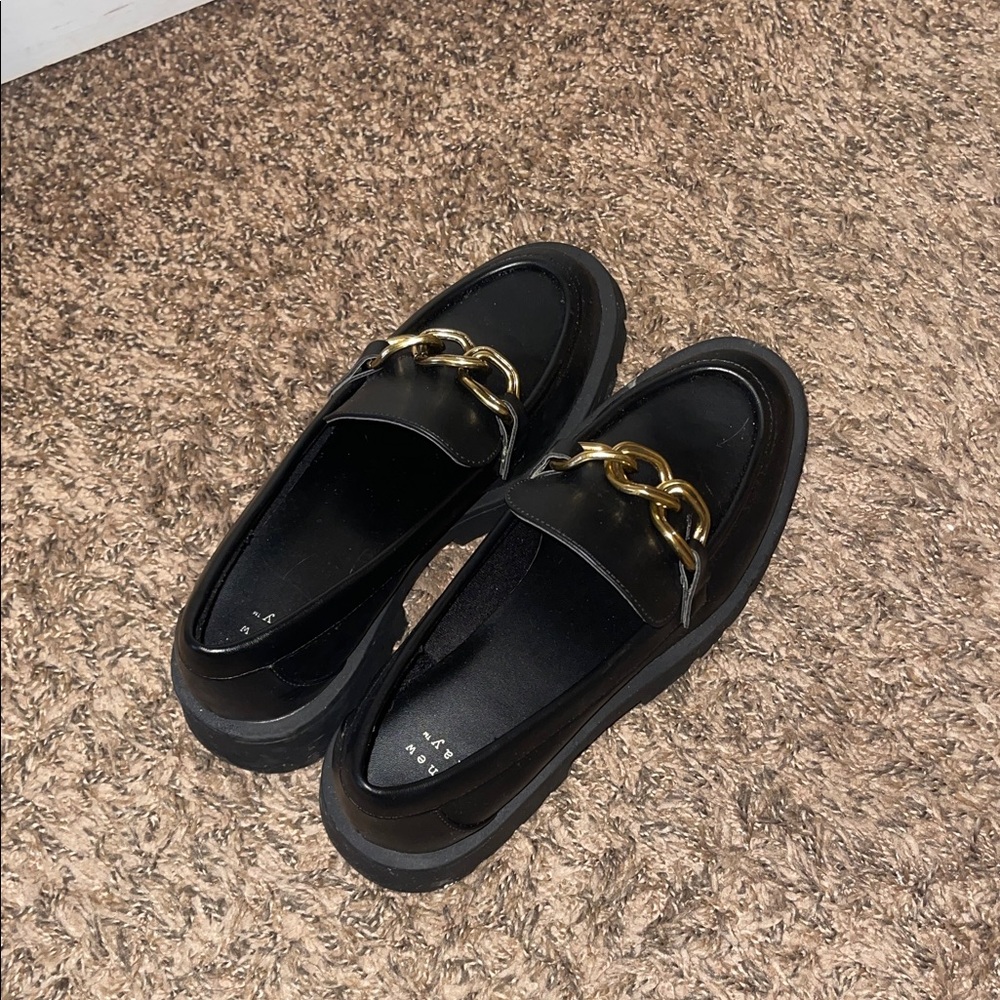 Black Women's Chain-Accent Loafers